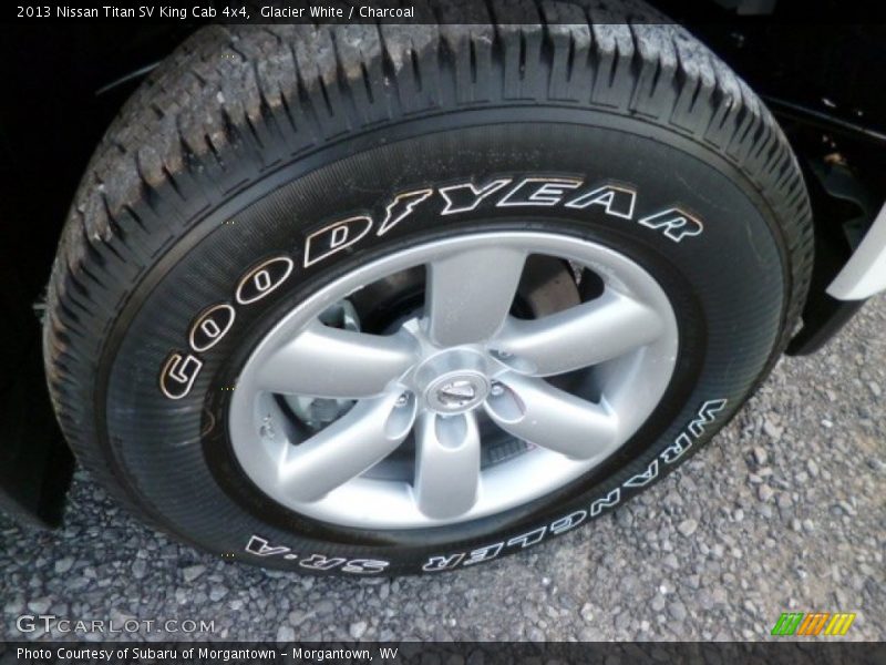 Glacier White / Charcoal 2013 Nissan Titan SV King Cab 4x4