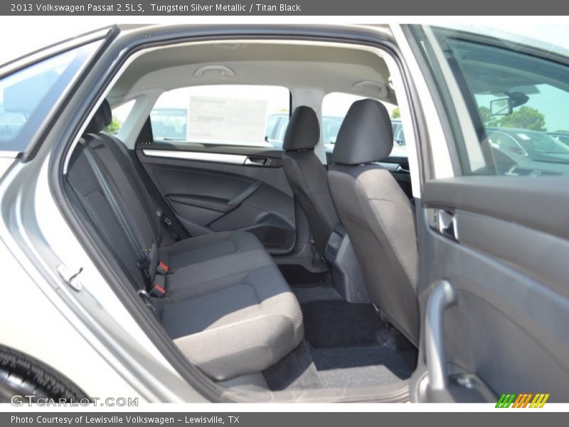 Tungsten Silver Metallic / Titan Black 2013 Volkswagen Passat 2.5L S