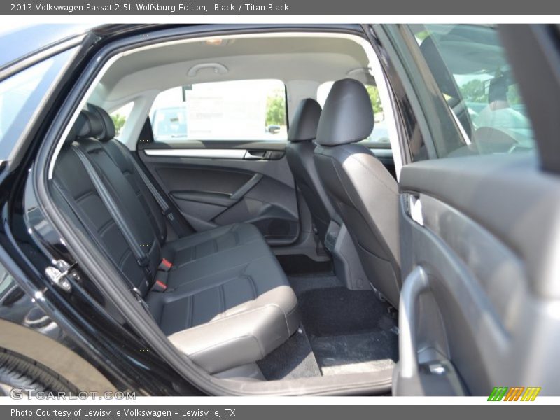 Black / Titan Black 2013 Volkswagen Passat 2.5L Wolfsburg Edition