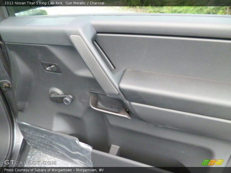 Gun Metallic / Charcoal 2013 Nissan Titan S King Cab 4x4