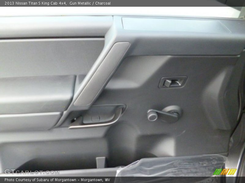 Gun Metallic / Charcoal 2013 Nissan Titan S King Cab 4x4