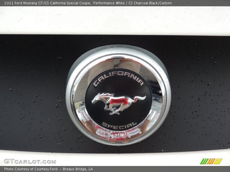 Performance White / CS Charcoal Black/Carbon 2011 Ford Mustang GT/CS California Special Coupe
