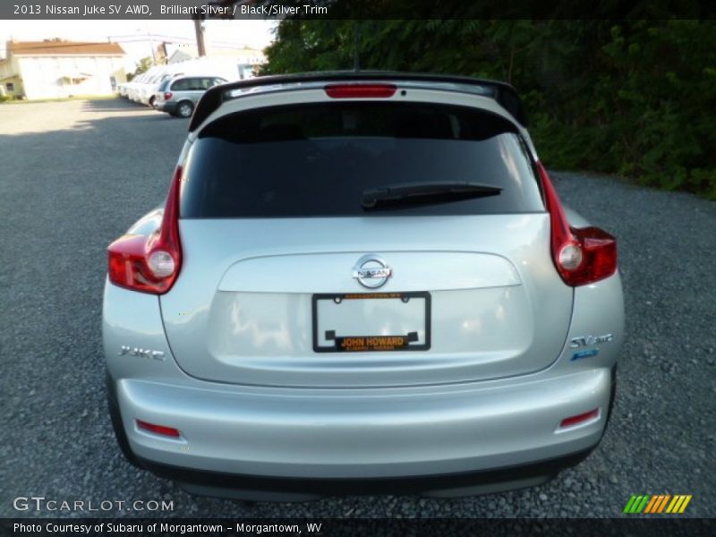 Brilliant Silver / Black/Silver Trim 2013 Nissan Juke SV AWD