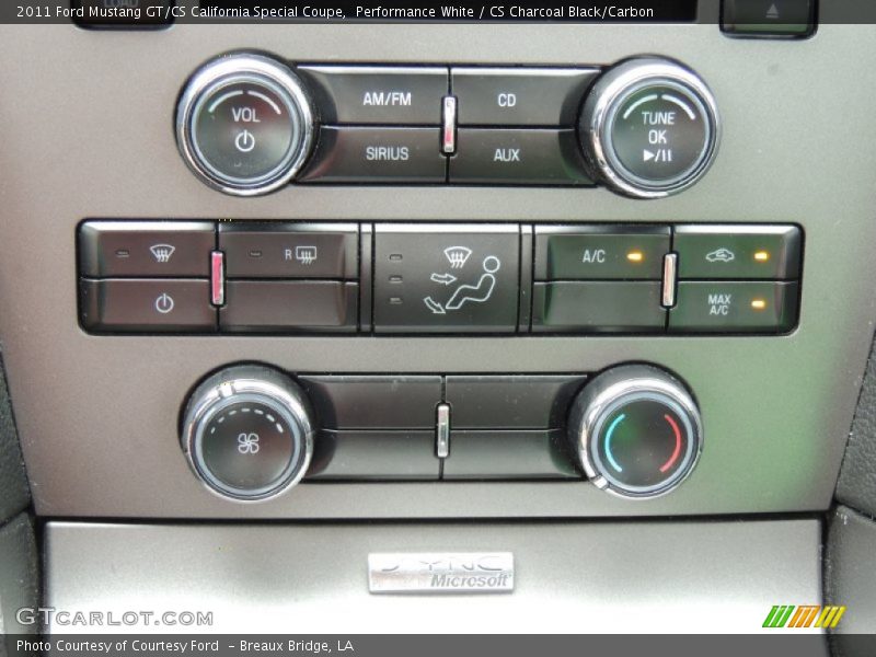 Performance White / CS Charcoal Black/Carbon 2011 Ford Mustang GT/CS California Special Coupe