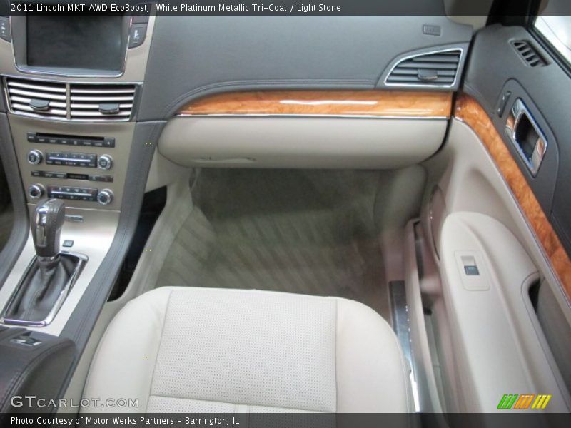 White Platinum Metallic Tri-Coat / Light Stone 2011 Lincoln MKT AWD EcoBoost
