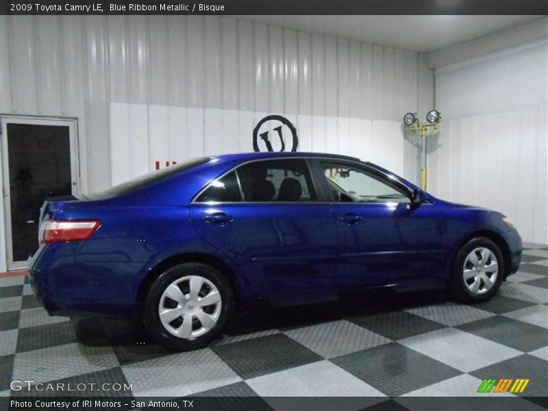 Blue Ribbon Metallic / Bisque 2009 Toyota Camry LE