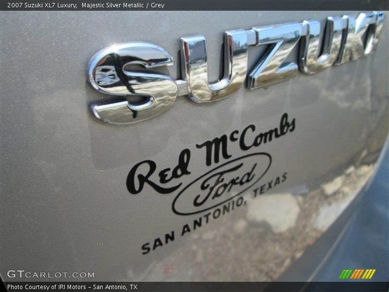 Majestic Silver Metallic / Grey 2007 Suzuki XL7 Luxury