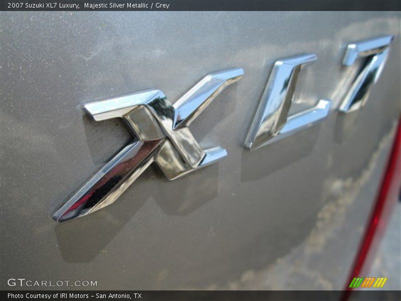 Majestic Silver Metallic / Grey 2007 Suzuki XL7 Luxury