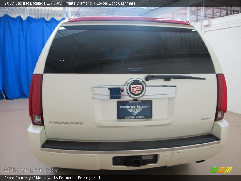 White Diamond / Cocoa/Light Cashmere 2007 Cadillac Escalade ESV AWD
