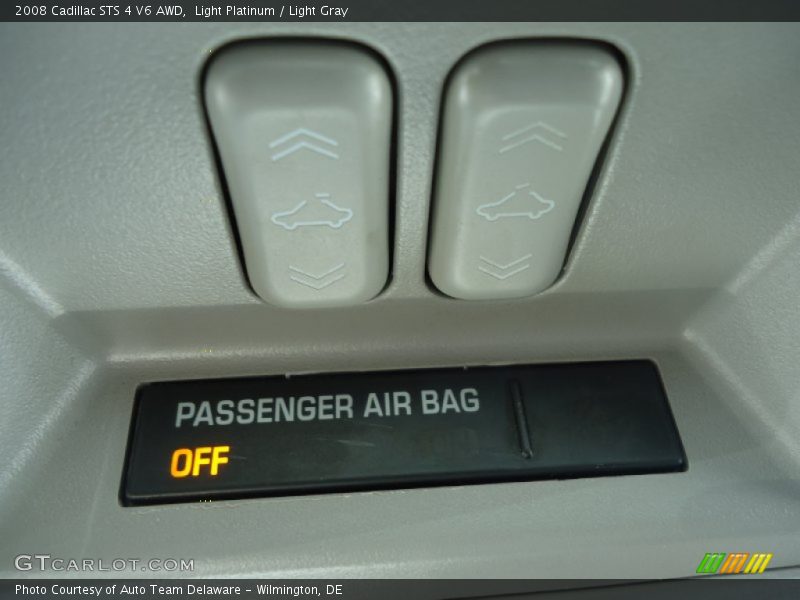 Light Platinum / Light Gray 2008 Cadillac STS 4 V6 AWD