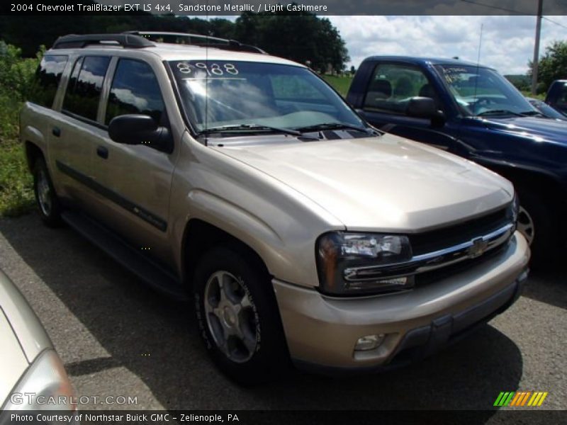Sandstone Metallic / Light Cashmere 2004 Chevrolet TrailBlazer EXT LS 4x4