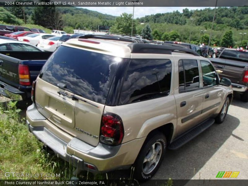 Sandstone Metallic / Light Cashmere 2004 Chevrolet TrailBlazer EXT LS 4x4