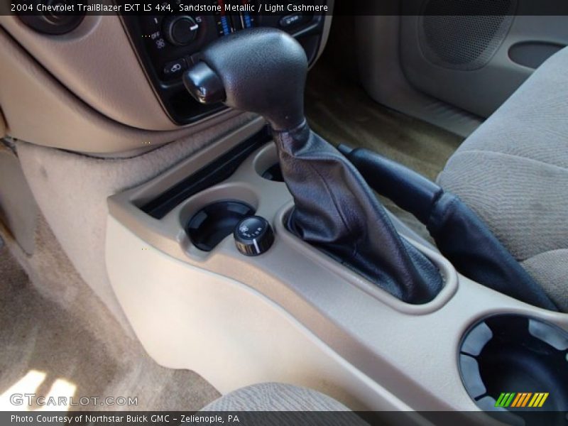 Sandstone Metallic / Light Cashmere 2004 Chevrolet TrailBlazer EXT LS 4x4