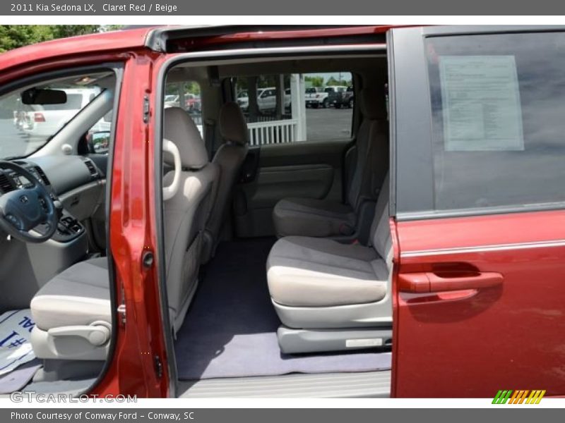 Claret Red / Beige 2011 Kia Sedona LX