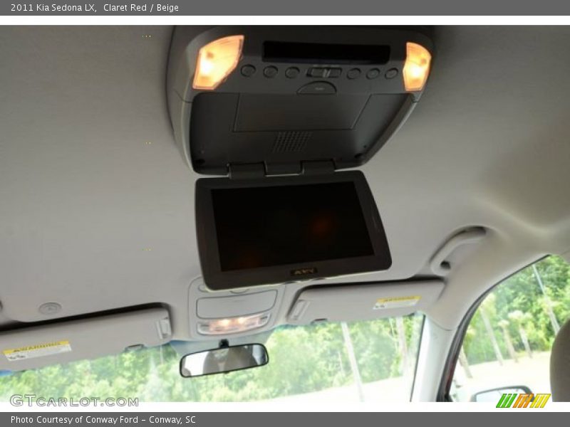 Claret Red / Beige 2011 Kia Sedona LX