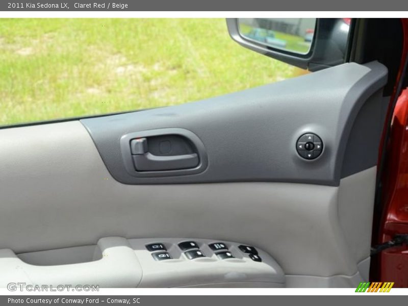 Claret Red / Beige 2011 Kia Sedona LX