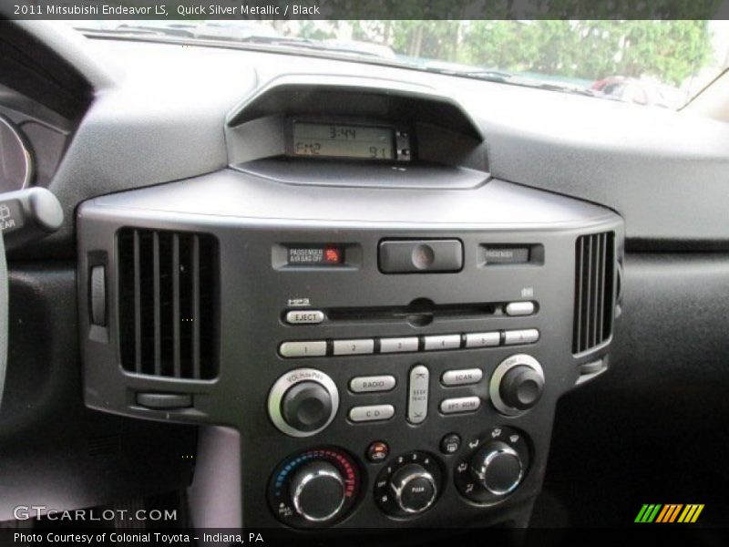 Quick Silver Metallic / Black 2011 Mitsubishi Endeavor LS