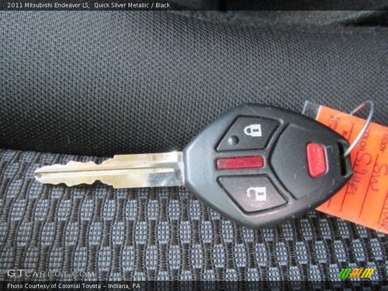 Quick Silver Metallic / Black 2011 Mitsubishi Endeavor LS