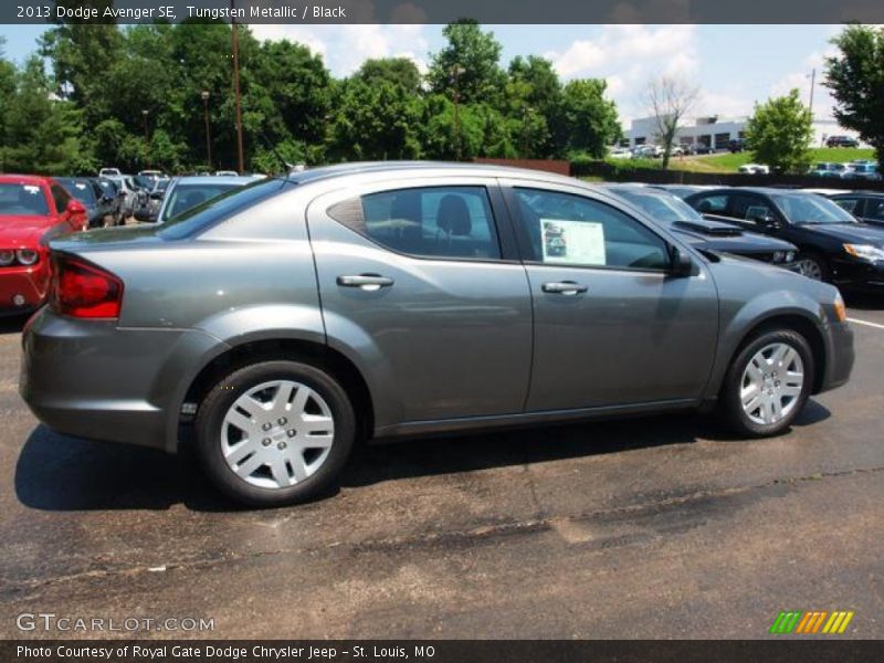Tungsten Metallic / Black 2013 Dodge Avenger SE