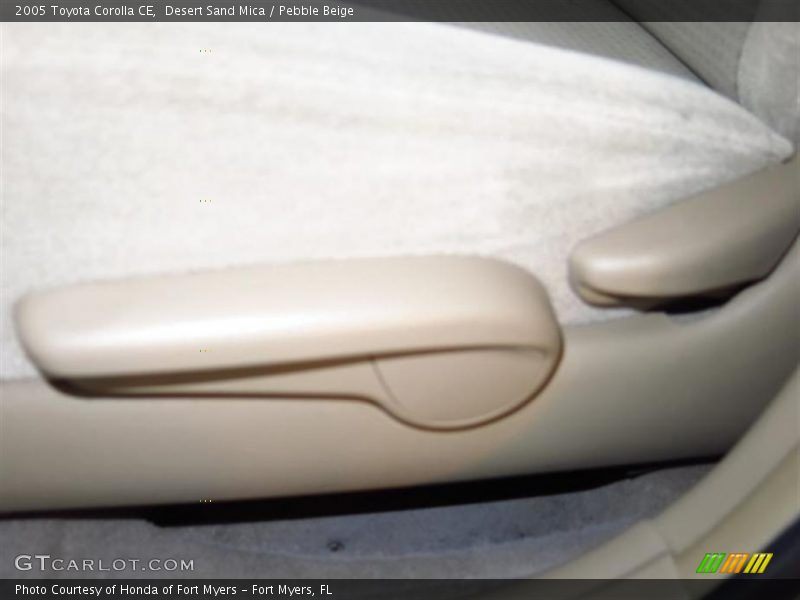 Desert Sand Mica / Pebble Beige 2005 Toyota Corolla CE