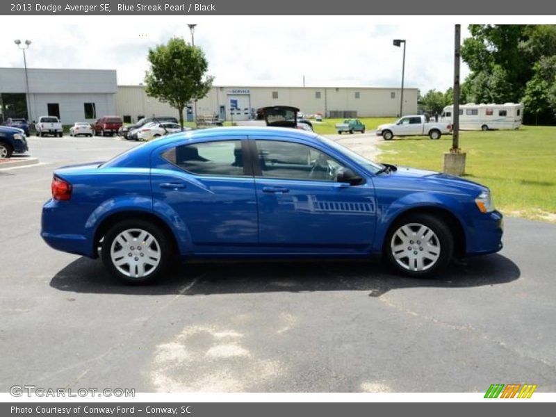 Blue Streak Pearl / Black 2013 Dodge Avenger SE