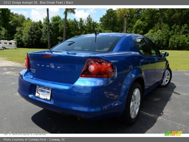 Blue Streak Pearl / Black 2013 Dodge Avenger SE