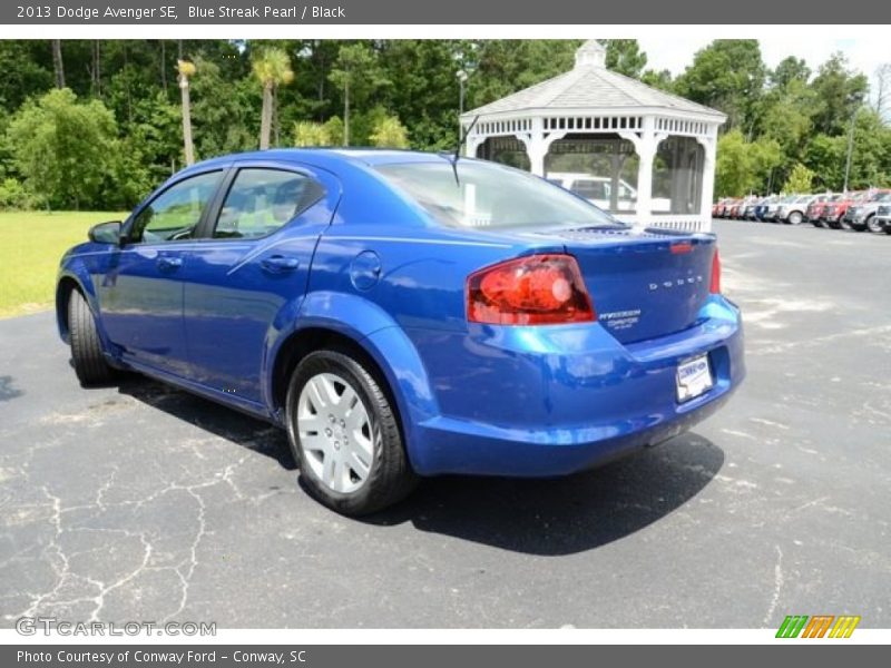 Blue Streak Pearl / Black 2013 Dodge Avenger SE