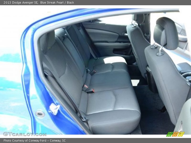 Blue Streak Pearl / Black 2013 Dodge Avenger SE