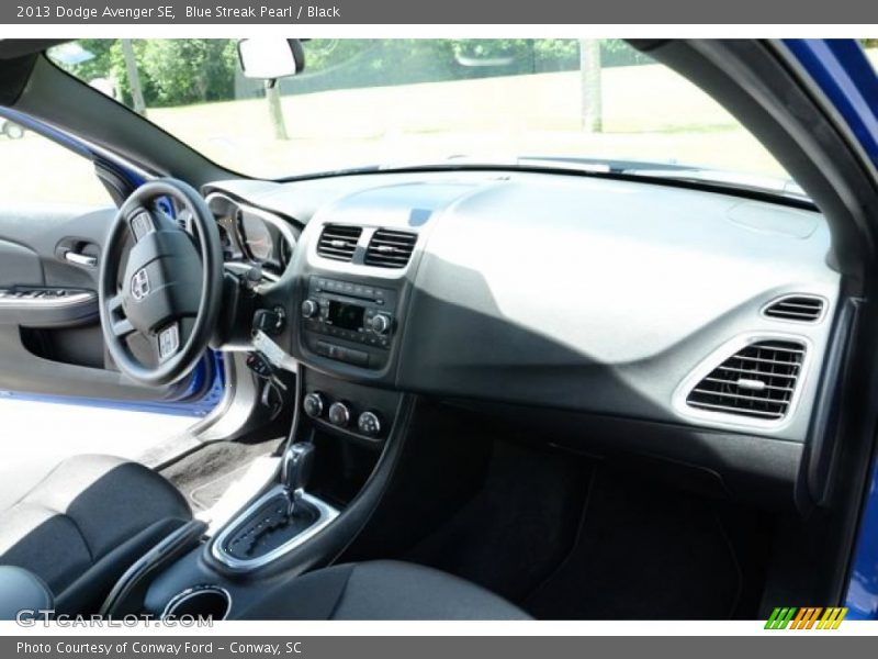 Blue Streak Pearl / Black 2013 Dodge Avenger SE