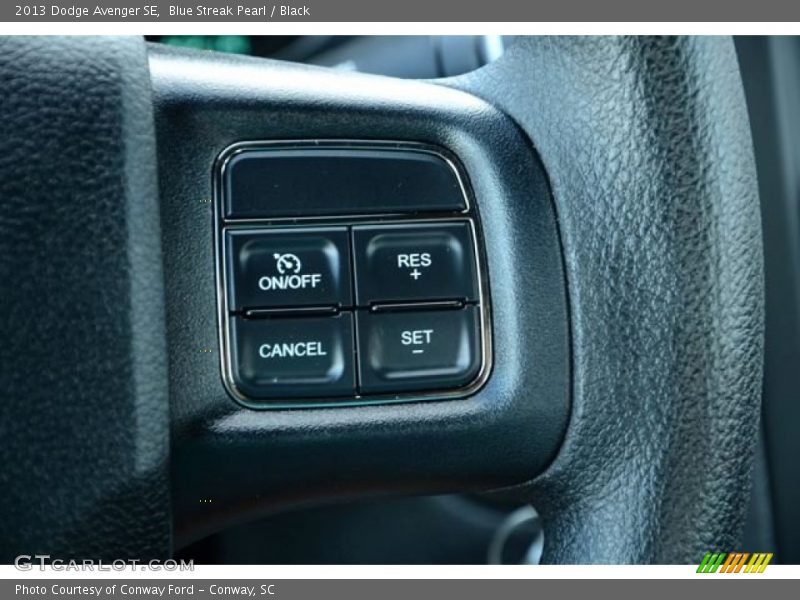 Blue Streak Pearl / Black 2013 Dodge Avenger SE