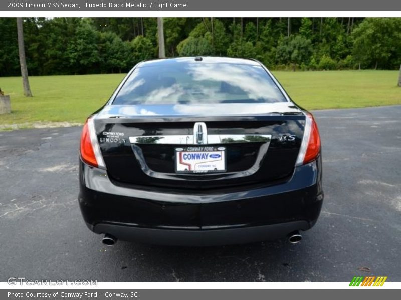 Tuxedo Black Metallic / Light Camel 2009 Lincoln MKS Sedan