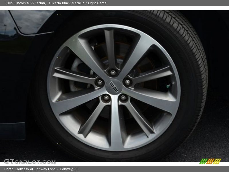  2009 MKS Sedan Wheel