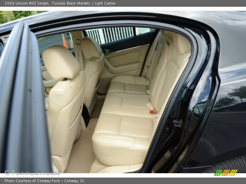 Tuxedo Black Metallic / Light Camel 2009 Lincoln MKS Sedan