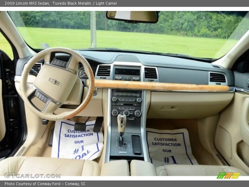 Tuxedo Black Metallic / Light Camel 2009 Lincoln MKS Sedan