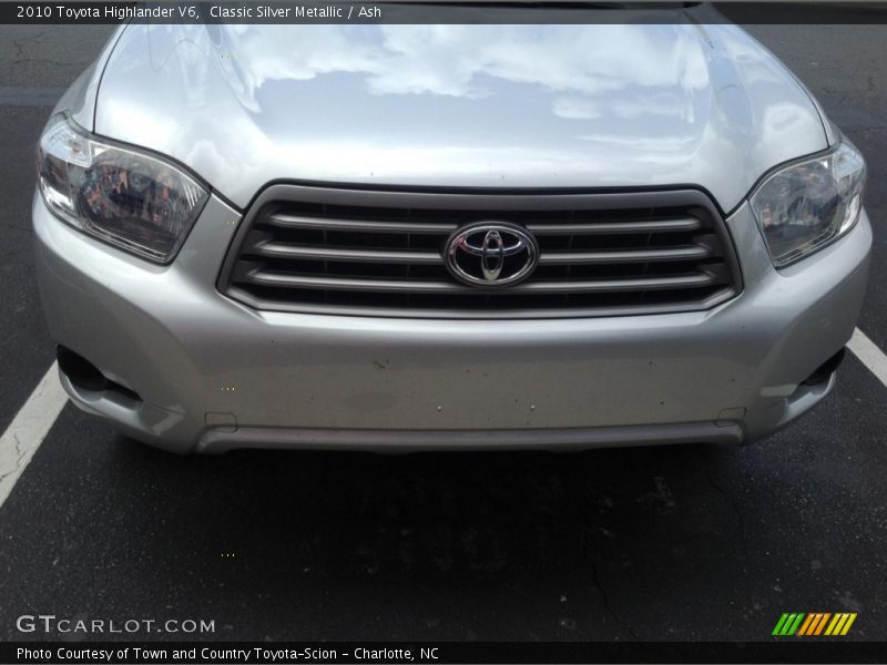 Classic Silver Metallic / Ash 2010 Toyota Highlander V6