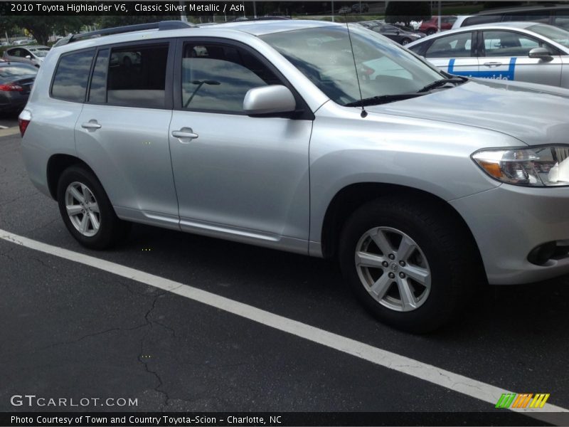 Classic Silver Metallic / Ash 2010 Toyota Highlander V6