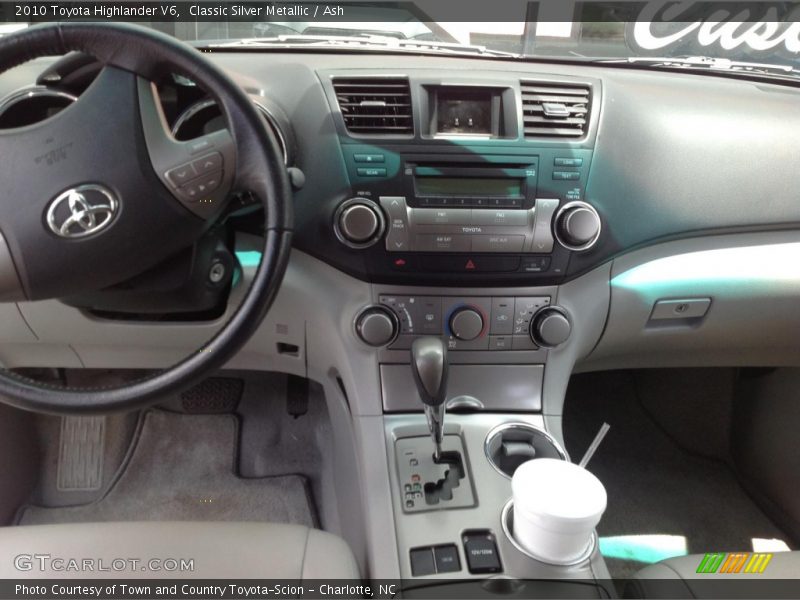 Classic Silver Metallic / Ash 2010 Toyota Highlander V6