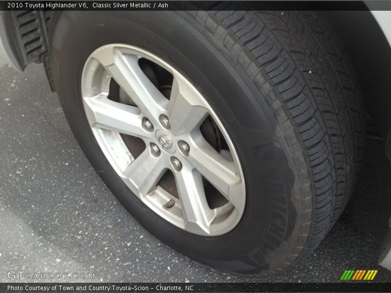 Classic Silver Metallic / Ash 2010 Toyota Highlander V6