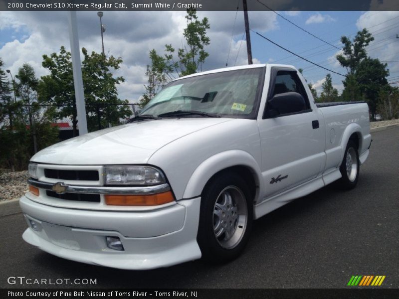Front 3/4 View of 2000 S10 Xtreme Regular Cab