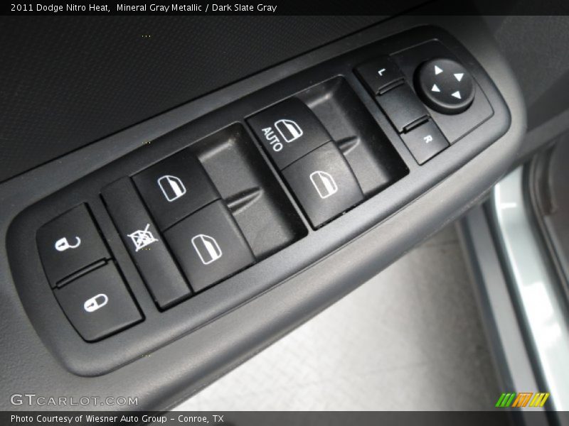 Mineral Gray Metallic / Dark Slate Gray 2011 Dodge Nitro Heat