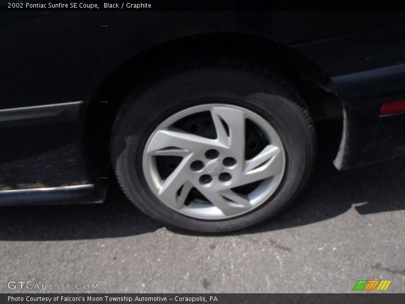 Black / Graphite 2002 Pontiac Sunfire SE Coupe