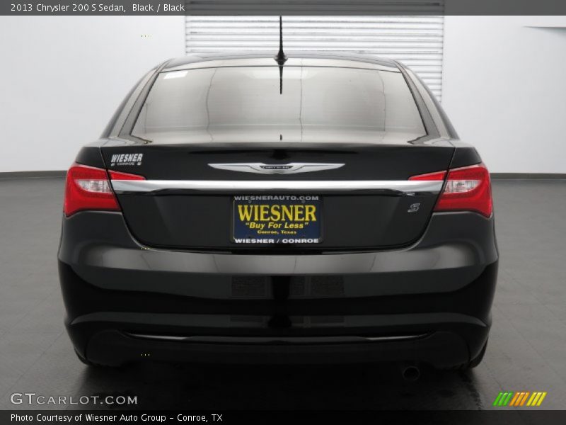 Black / Black 2013 Chrysler 200 S Sedan