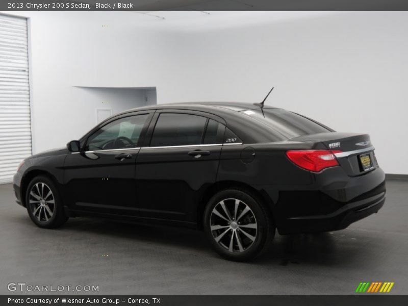 Black / Black 2013 Chrysler 200 S Sedan