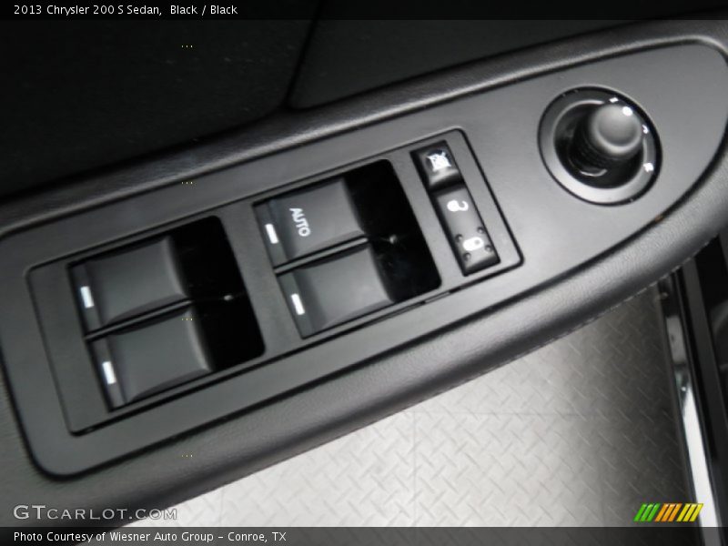 Black / Black 2013 Chrysler 200 S Sedan