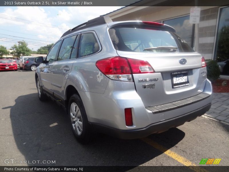 Ice Silver Metallic / Black 2013 Subaru Outback 2.5i