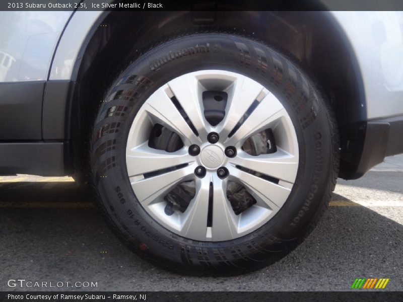 Ice Silver Metallic / Black 2013 Subaru Outback 2.5i