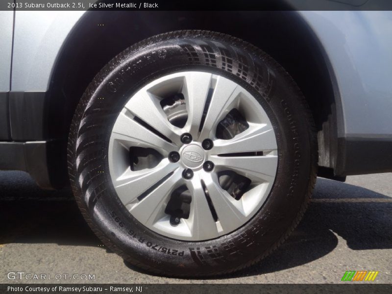 Ice Silver Metallic / Black 2013 Subaru Outback 2.5i