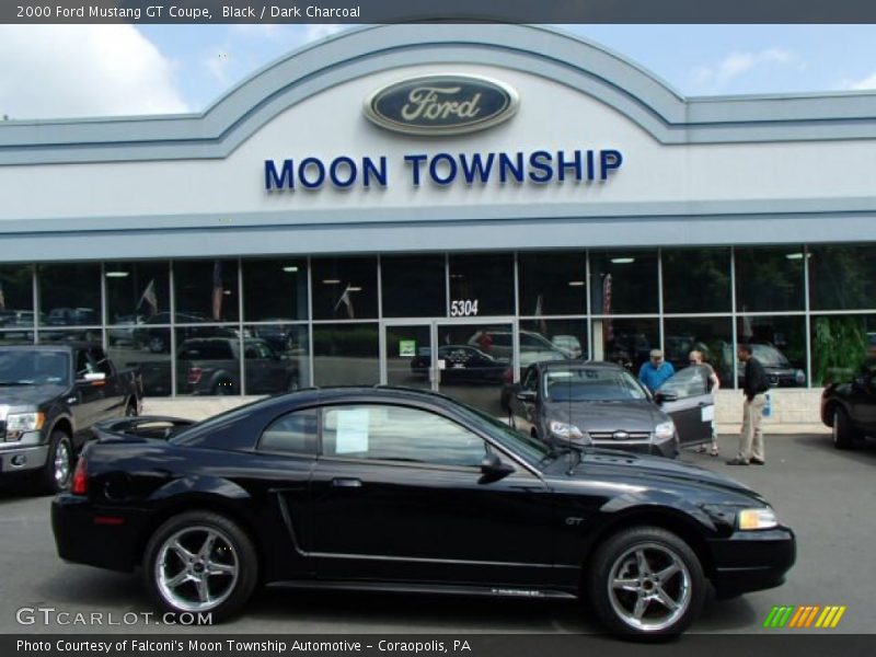 Black / Dark Charcoal 2000 Ford Mustang GT Coupe