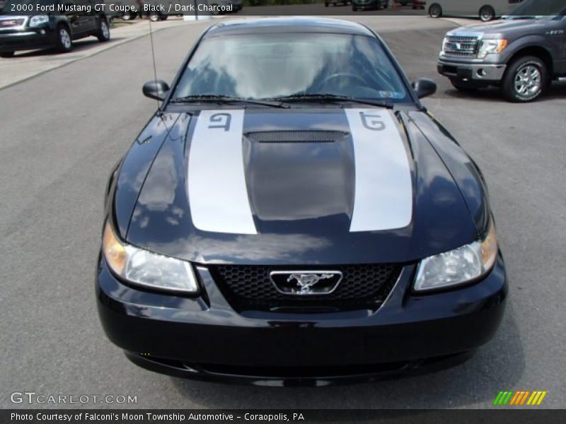 Black / Dark Charcoal 2000 Ford Mustang GT Coupe