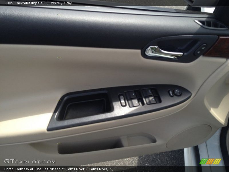 White / Gray 2009 Chevrolet Impala LT